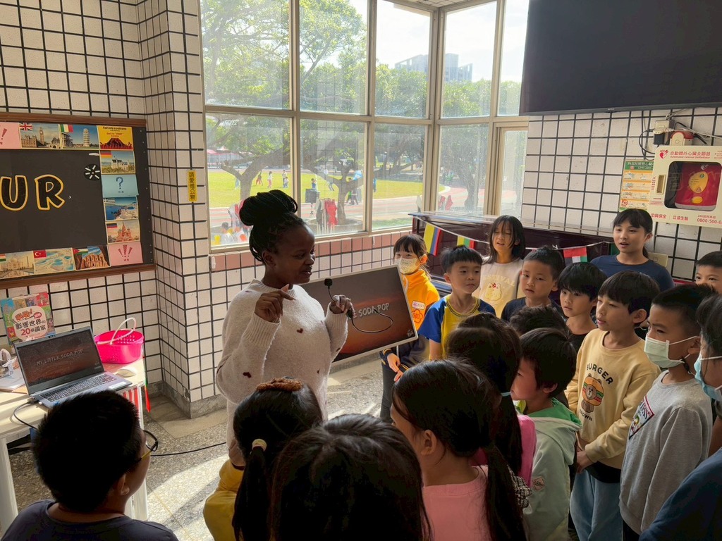 連結到Tr. Mbali帶你閱讀世界!